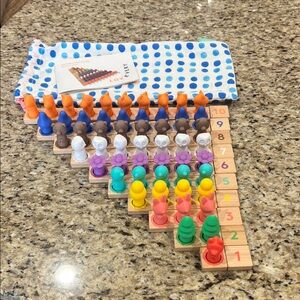 Lovevery Montessori counting kit, part of Mo 43, 44, 45
The Problem Solver Kit